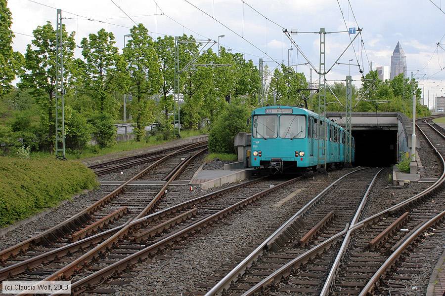 U-Bahn Frankfurt (Main) - 375
/ Bild: frankfurtmain375_cw0805020281.jpg U-Bahn Frankfurt (Main) - 375
/ Bild: frankfurtmain375_cw0805020281.jpg
