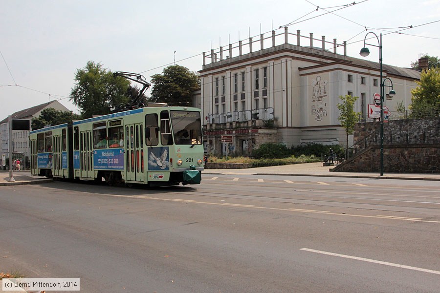 Straßenbahn Frankfurt (Oder) - 221
/ Bild: frankfurtoder221_bk1407210130.jpg
