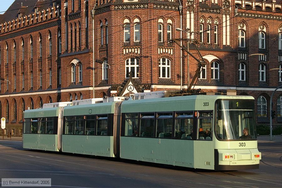 Straßenbahn Frankfurt (Oder) - 303
/ Bild: frankfurtoder303_e0017388.jpg