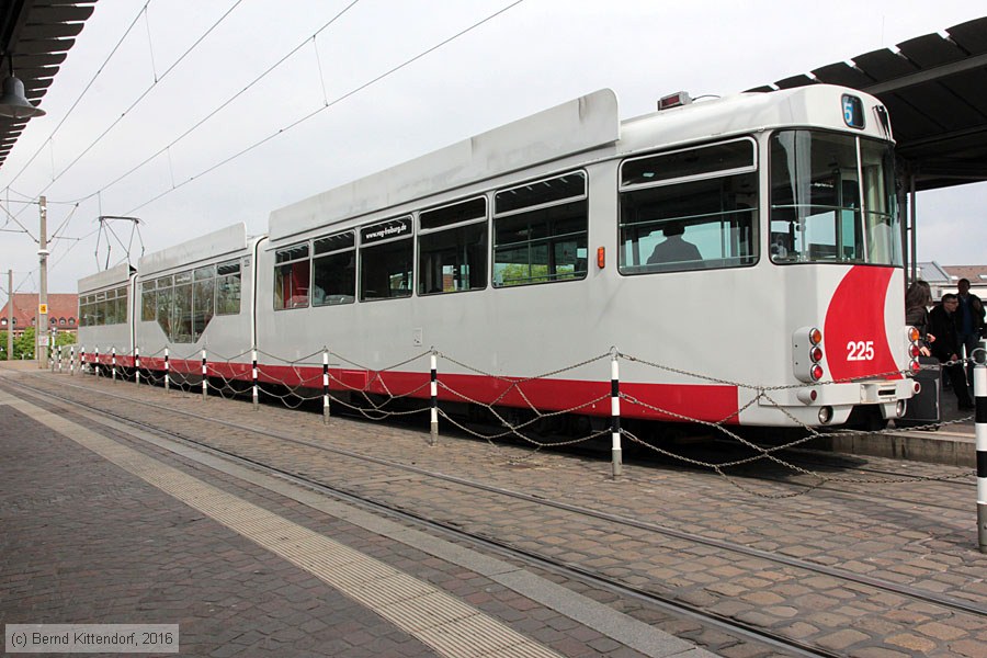 Straßenbahn Freiburg im Breisgau - 225
/ Bild: freiburg225_bk1604220013.jpg