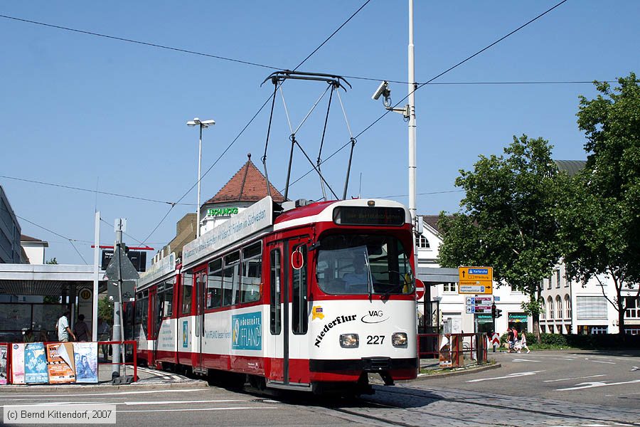 Straßenbahn Freiburg im Breisgau - 227
/ Bild: freiburg227_bk0708060150.jpg