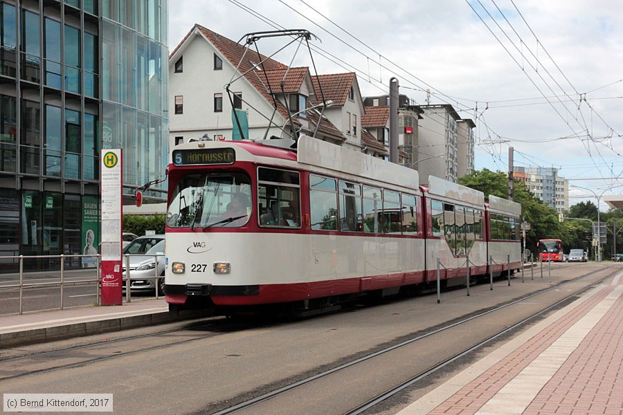 Straßenbahn Freiburg im Breisgau - 227
/ Bild: freiburg227_bk1706070043.jpg