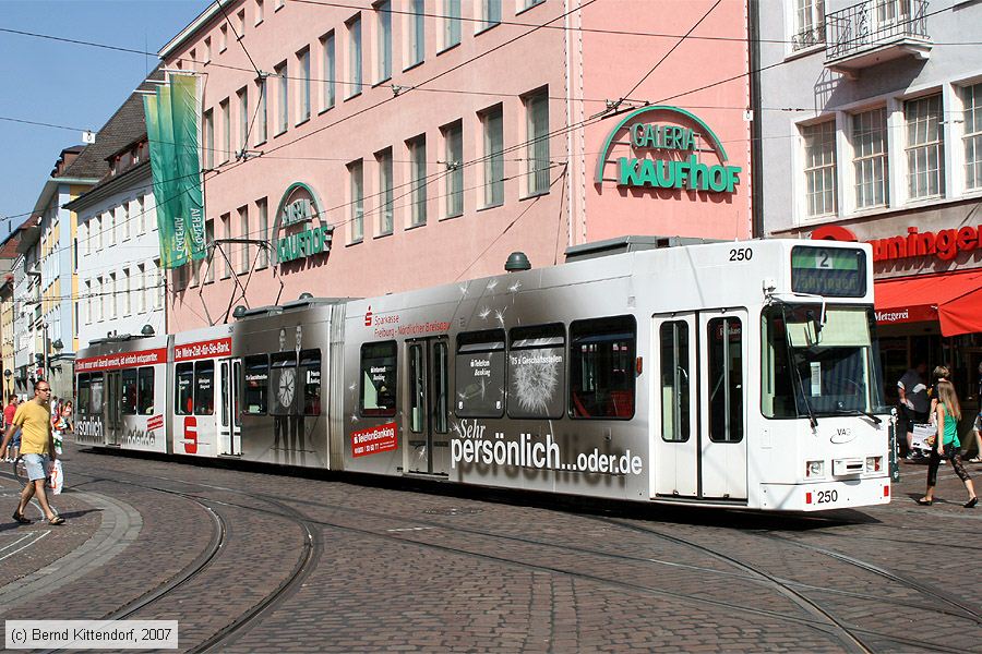 Straßenbahn Freiburg im Breisgau - 250
/ Bild: freiburg250_bk0708060174.jpg