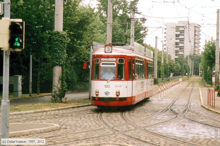 Straßenbahn Freiburg im Breisgau - 120
/ Bild: freiburg120_dk092327.jpg