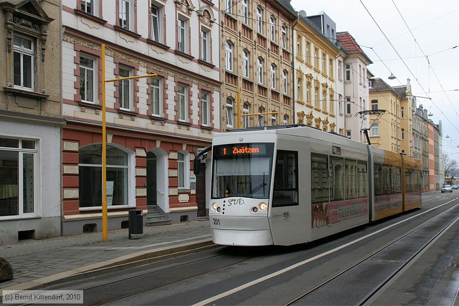 Straßenbahn Gera - 201
/ Bild: gera201_bk1004160012.jpg