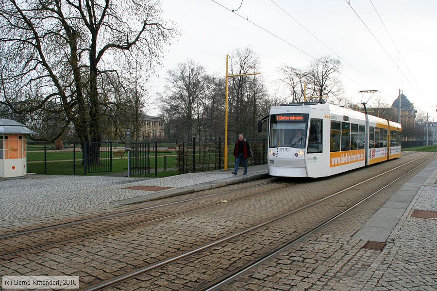 Straßenbahn Gera - 209
/ Bild: gera209_bk1004130008.jpg