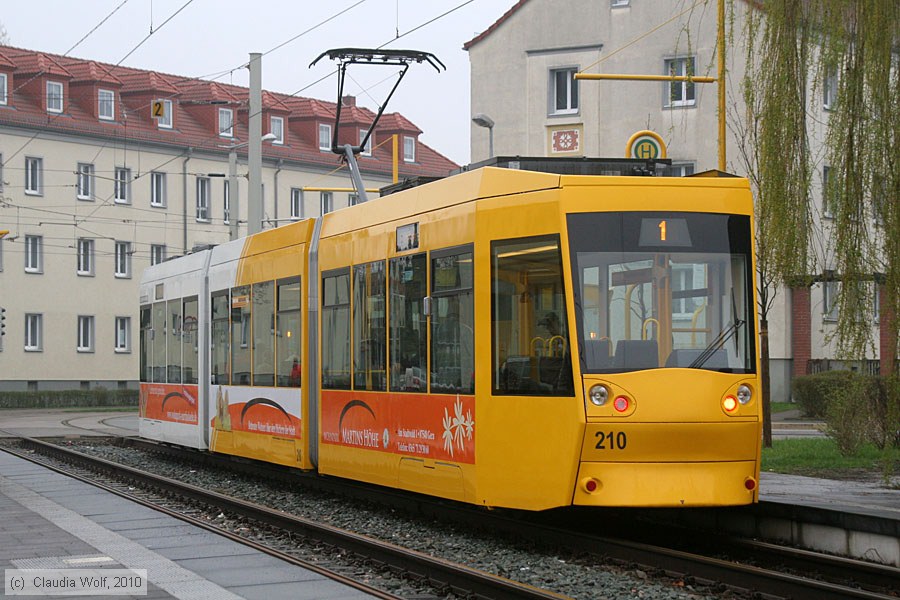 Straßenbahn Gera - 210
/ Bild: gera210_cw1004120027.jpg
