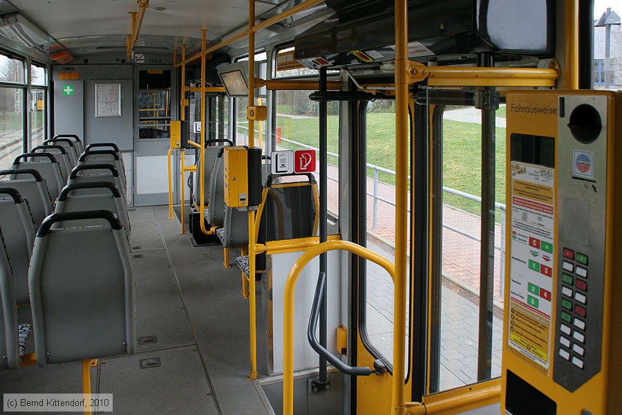 Straßenbahn Gera - 356 - Innenansicht
/ Bild: gera356_bk1004160108.jpg