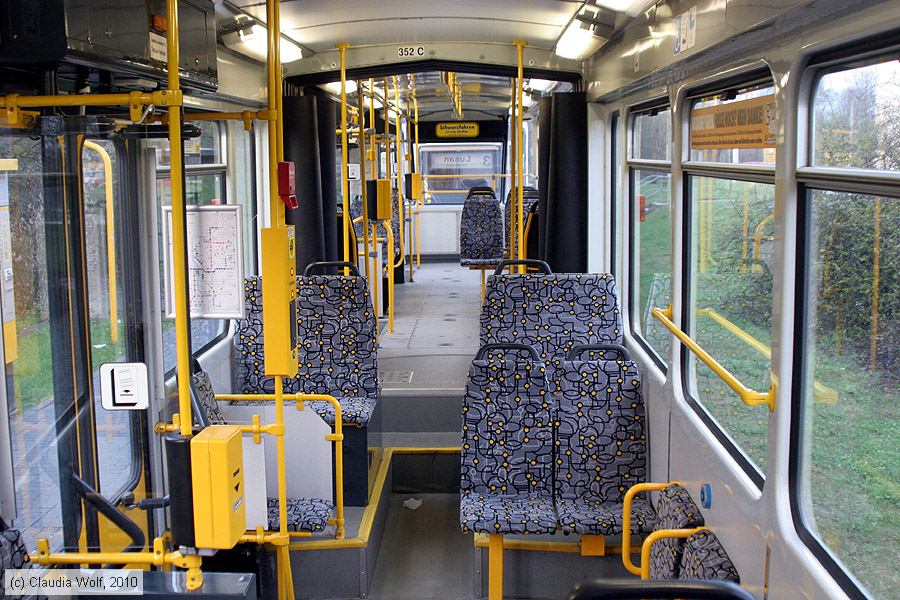 Straßenbahn Gera - 352 - Innenansicht
/ Bild: gera352_cw1004120203.jpg