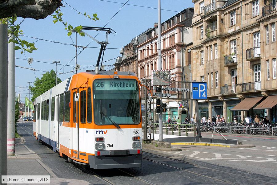 Straßenbahn Heidelberg - 254
/ Bild: hsb254_bk0904250134.jpg