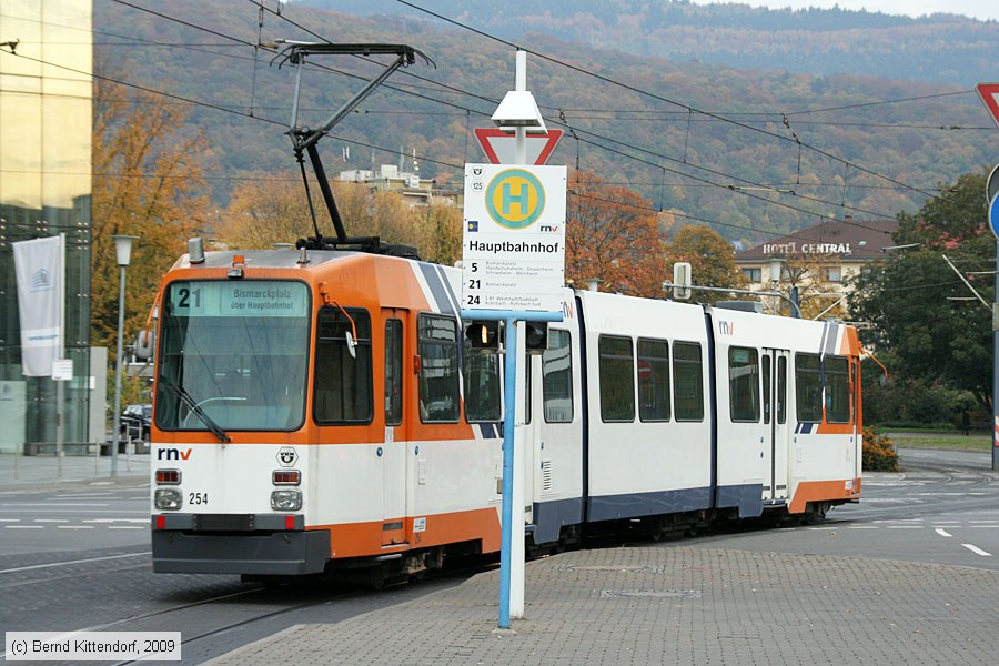 Straßenbahn Heidelberg - 254
/ Bild: hsb254_bk0910280072.jpg