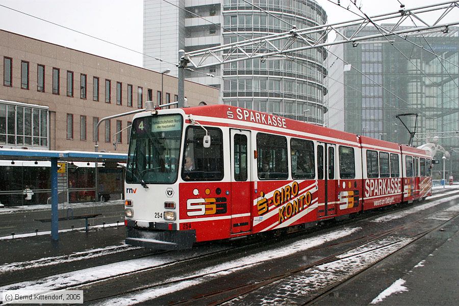 Straßenbahn Heidelberg - 254
/ Bild: hsb254_e0025245.jpg
