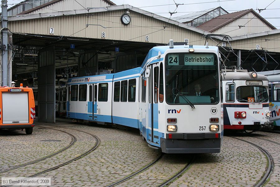 Straßenbahn Heidelberg - 257
/ Bild: hsb257_bk0906070079.jpg
