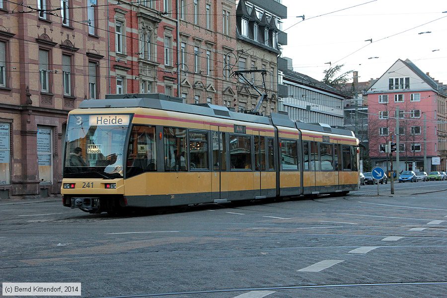 Straßenbahn Karlsruhe - 241
/ Bild: karlsruhe241_bk1401070192.jpg