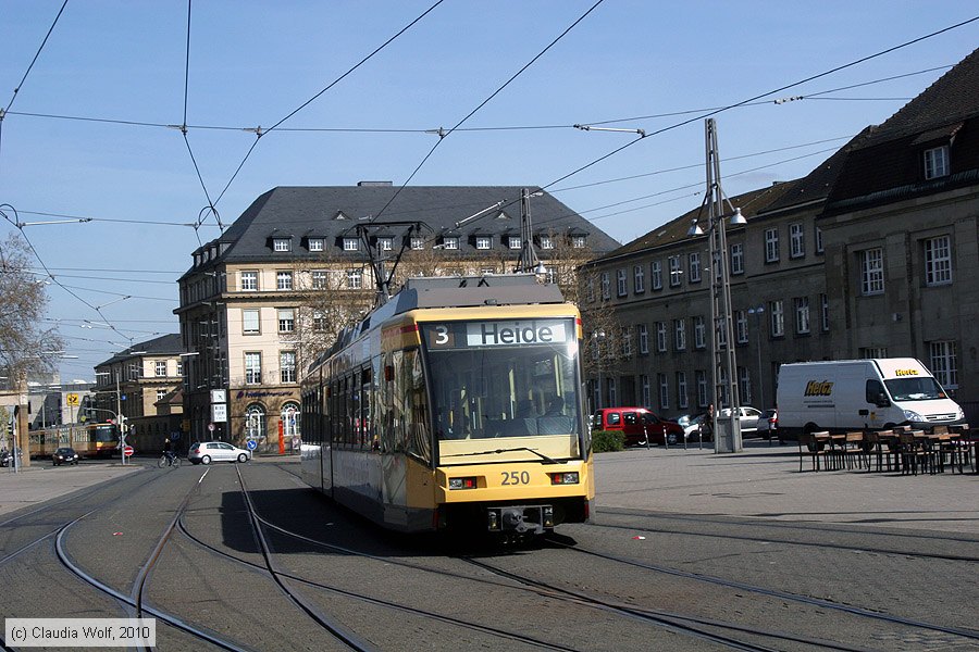 Straßenbahn Karlsruhe - 250
/ Bild: karlsruhe250_cw1004090160.jpg