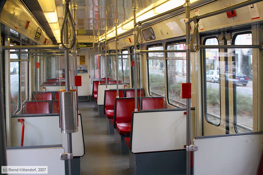 Stadtbahn Köln - 2049 - Innenansicht
/ Bild: koeln2049_bk0710030053.jpg