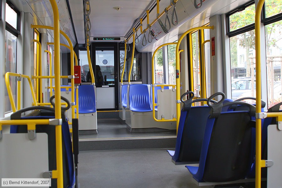Stadtbahn Köln - 4550 - Innenansicht
/ Bild: koeln4550_bk0710030083.jpg