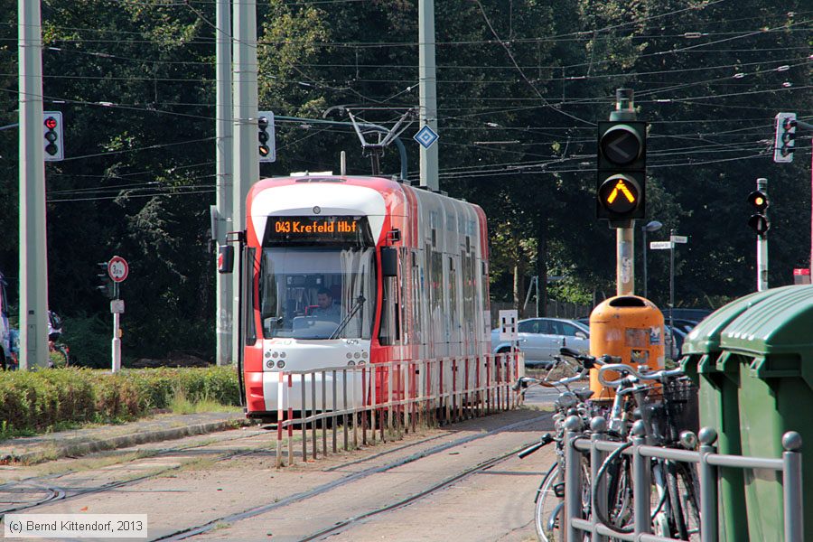 Straßenbahn Krefeld - 609
/ Bild: krefeld609_bk1309040098.jpg