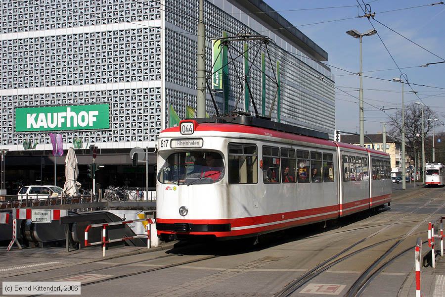 Straßenbahn Krefeld - 817
/ Bild: krefeld817_bk0603140075.jpg