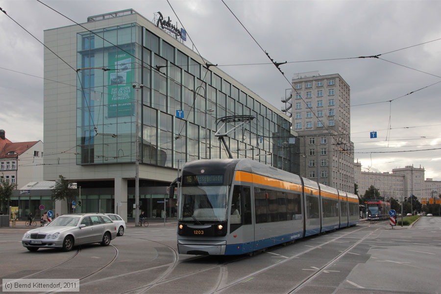 Straßenbahn Leipzig - 1203
/ Bild: leipzig1203_bk1110060130.jpg Straßenbahn Leipzig - 1203
/ Bild: leipzig1203_bk1110060130.jpg