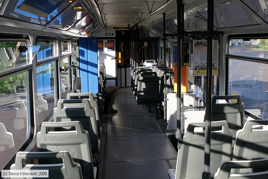 Straßenbahn Leipzig - 2136 - Innenansicht
/ Bild: leipzig2136_bk0805060028.jpg