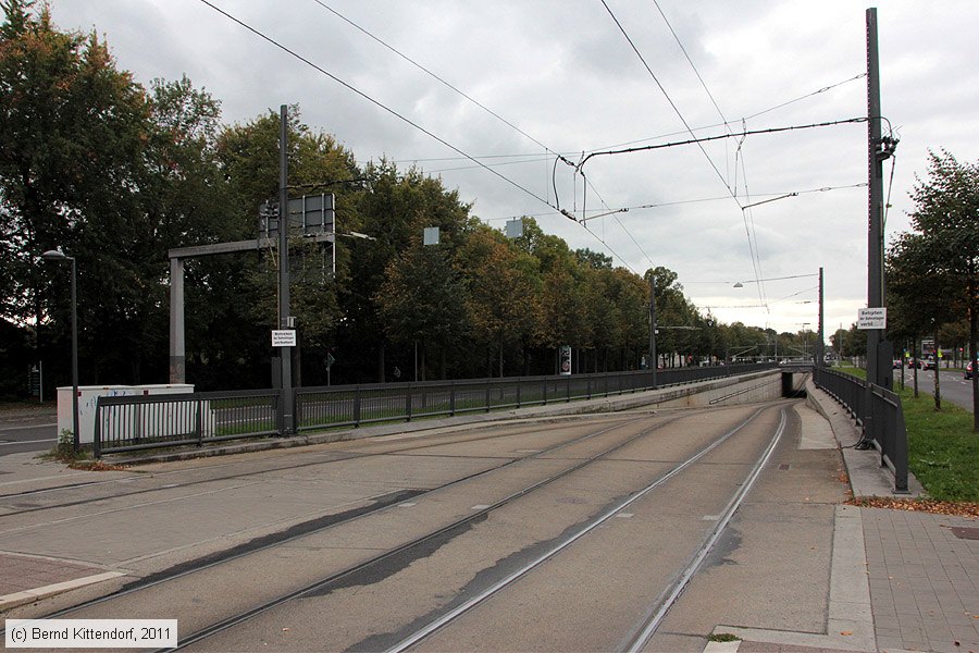 Straßenbahn Leipzig - Anlagen
/ Bild: leipziganlagen_bk1110050280.jpg