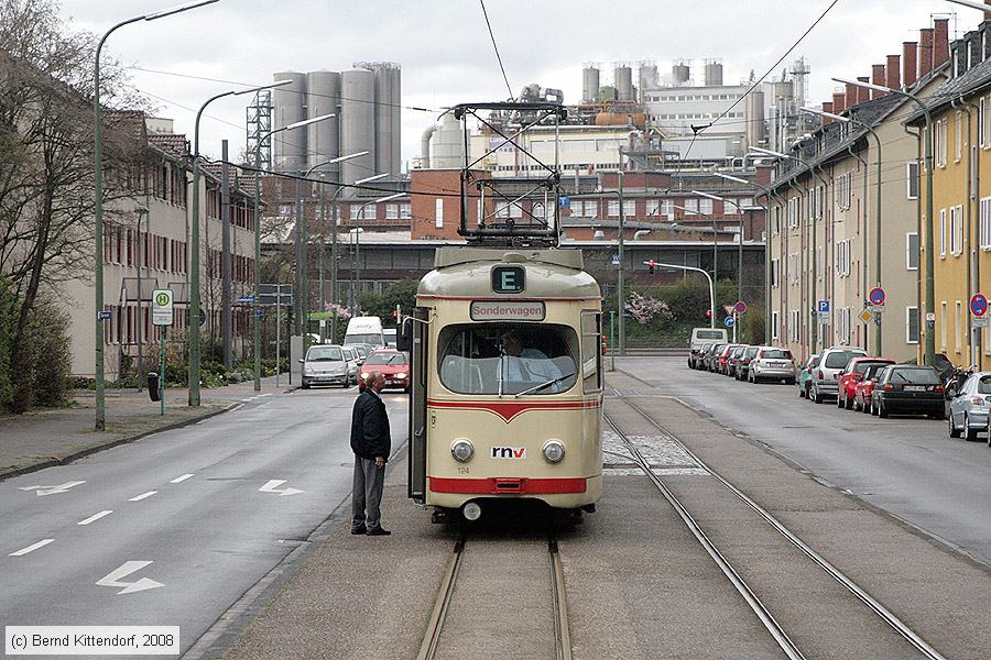 Straßenbahn Ludwigshafen - 124
/ Bild: vbl124_bk0803160409.jpg