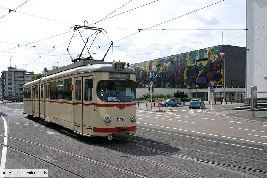 Straßenbahn Ludwigshafen - 124
/ Bild: vbl124_e0023034.jpg