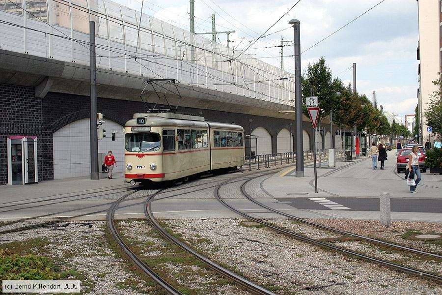 Straßenbahn Ludwigshafen - 124
/ Bild: vbl124_e0023035.jpg