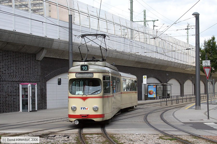 Straßenbahn Ludwigshafen - 124
/ Bild: vbl124_e0023036.jpg