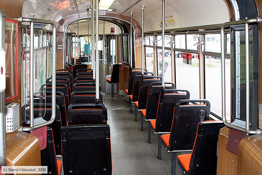 Straßenbahn Ludwigshafen - 153 - Innenansicht 
/ Bild: vbl153_bk0803160281.jpg