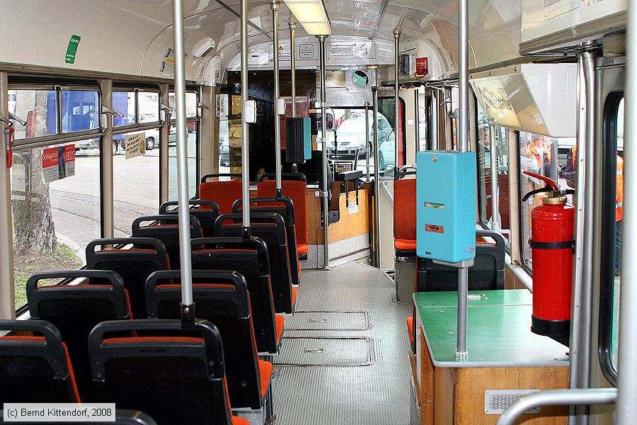 Straßenbahn Ludwigshafen - 153 - Innenansicht 
/ Bild: vbl153_bk0803160285.jpg