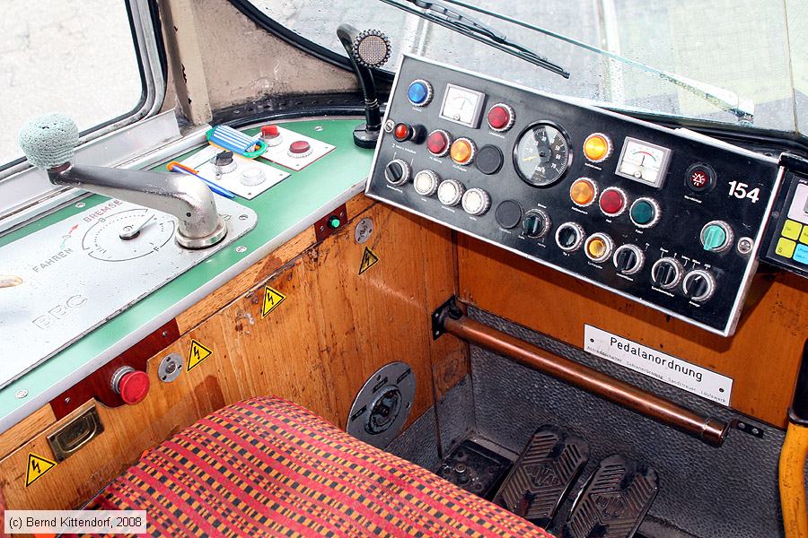Straßenbahn Ludwigshafen - 154 - Innenansicht
/ Bild: vbl154_bk0803160334.jpg