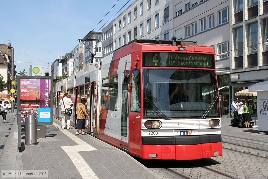 Straßenbahn Ludwigshafen - 2203
/ Bild: rnv2203_bk1106280002.jpg