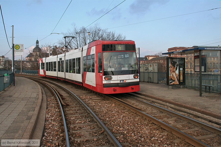 Straßenbahn Ludwigshafen - 2205
/ Bild: rnv2205_bk1102080046.jpg