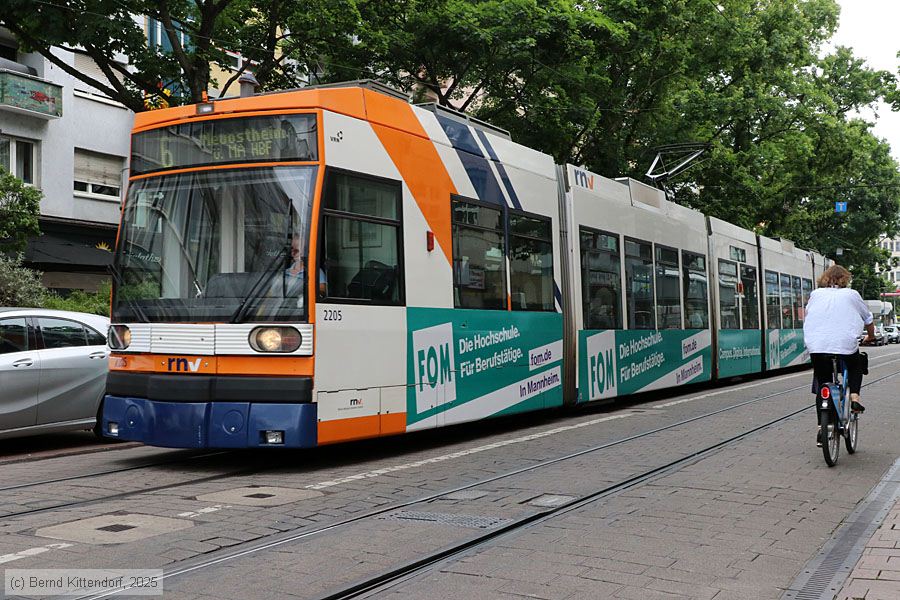 Straßenbahn Ludwigshafen - 2205
/ Bild: rnv2205_bk2506020043.jpg Straßenbahn Ludwigshafen - 2205
/ Bild: rnv2205_bk2506020043.jpg