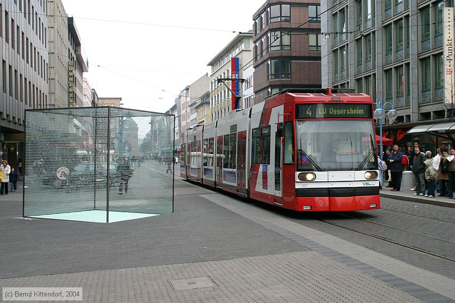 Straßenbahn Ludwigshafen - 207
/ Bild: vbl207_e0002379.jpg