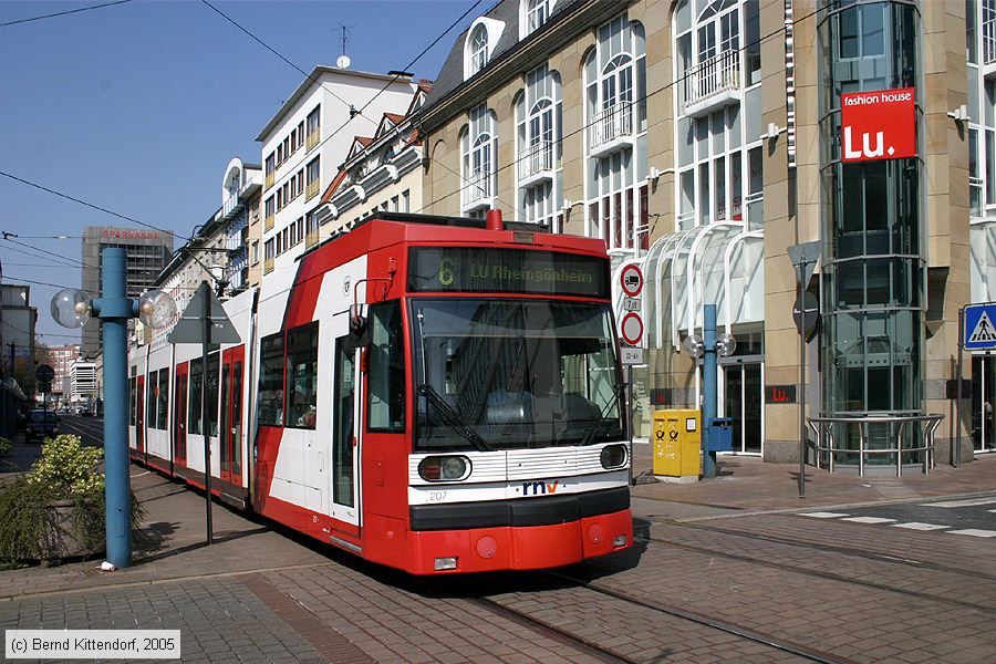 Straßenbahn Ludwigshafen - 207
/ Bild: vbl207_e0015808.jpg