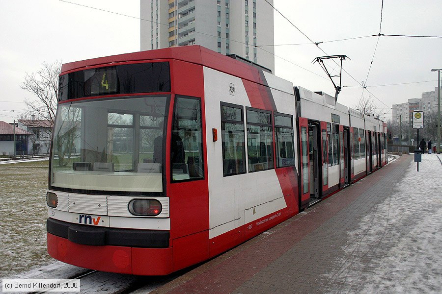 Straßenbahn Ludwigshafen - 207
/ Bild: vbl207_e0025925.jpg