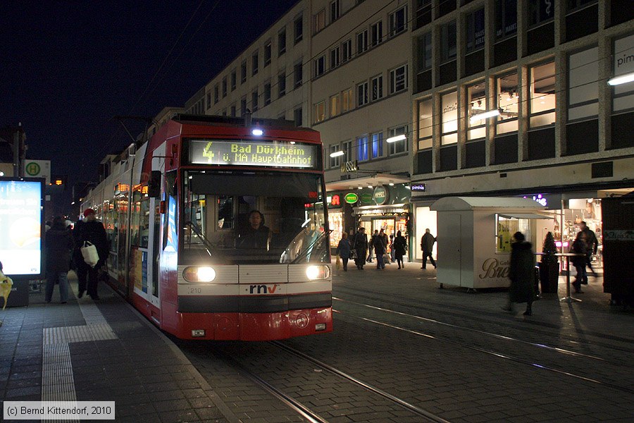 Straßenbahn Ludwigshafen - 210
/ Bild: vbl210_bk1011270097.jpg