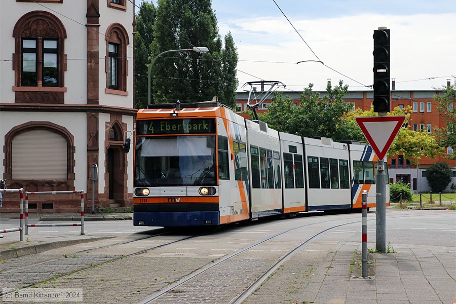 Stra&szlig;enbahn Ludwigshafen - 2213
/ Bild: rnv2213_bk2407060011.jpg