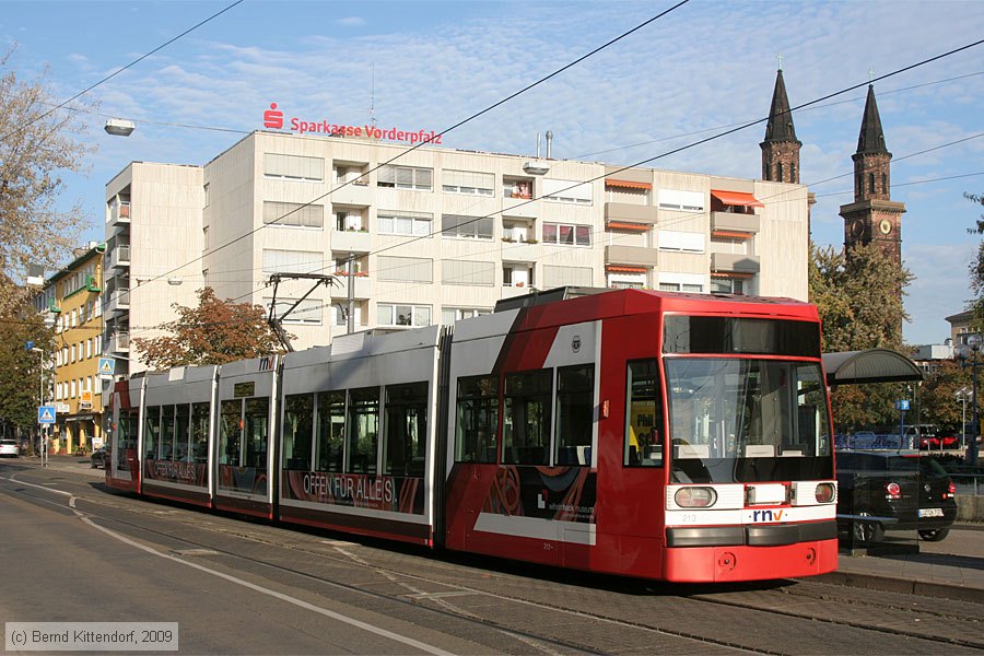 Straßenbahn Ludwigshafen - 213
/ Bild: vbl213_bk0910090014.jpg