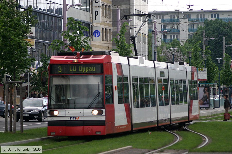 Straßenbahn Ludwigshafen - 213
/ Bild: vbl213_e0018053.jpg