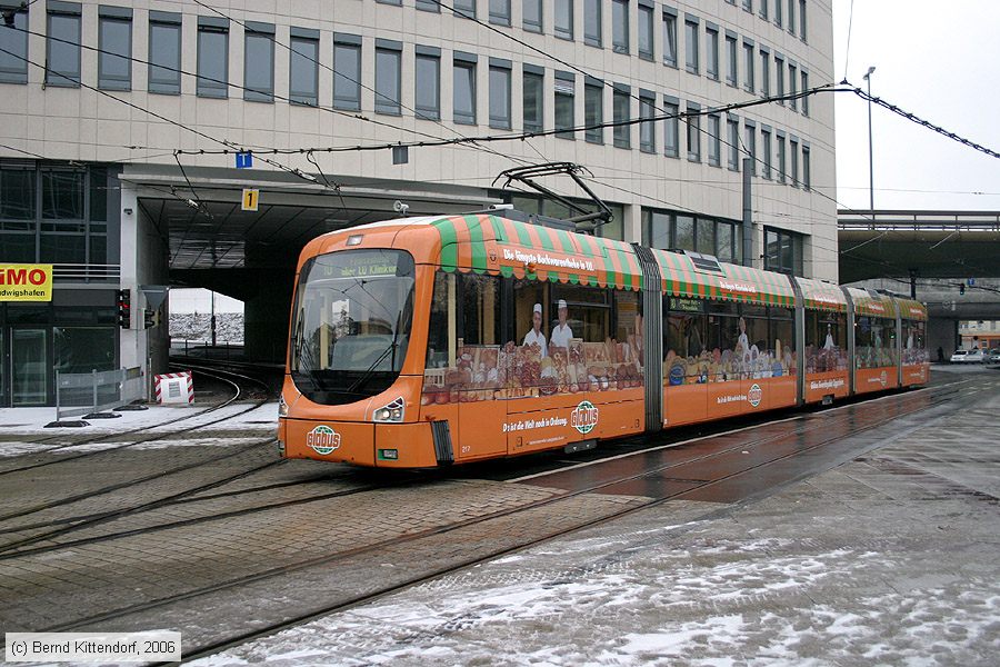 Straßenbahn Ludwigshafen - 217
/ Bild: vbl217_e0025927.jpg