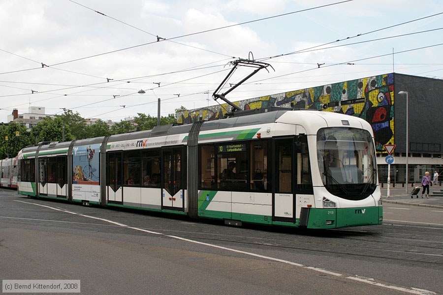 Straßenbahn Ludwigshafen - 219
/ Bild: vbl219_bk0807090053.jpg