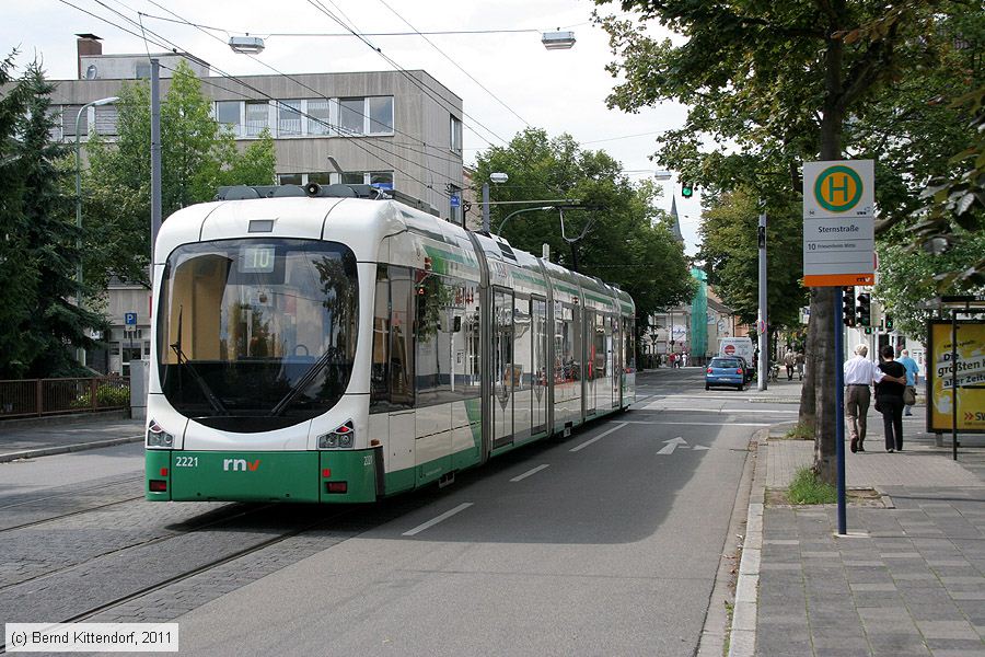 Straßenbahn Ludwigshafen - 2221
/ Bild: rnv2221_bk1106300007.jpg