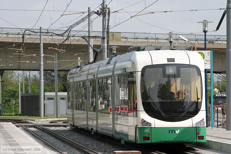 Straßenbahn Ludwigshafen - 221
/ Bild: vbl221_bk0605090032.jpg