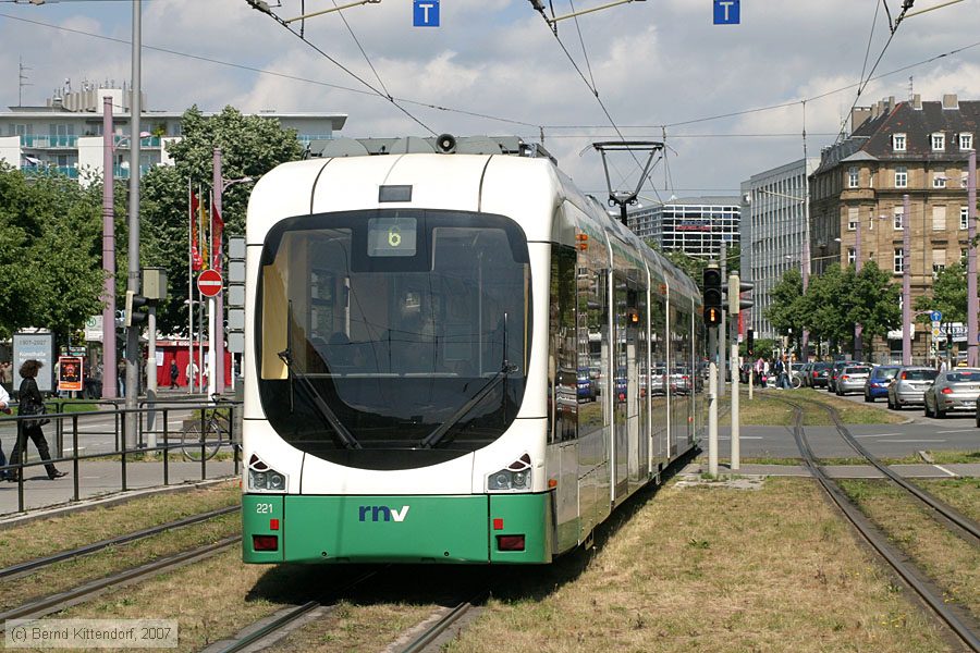 Straßenbahn Ludwigshafen - 221
/ Bild: vbl221_bk0705180009.jpg