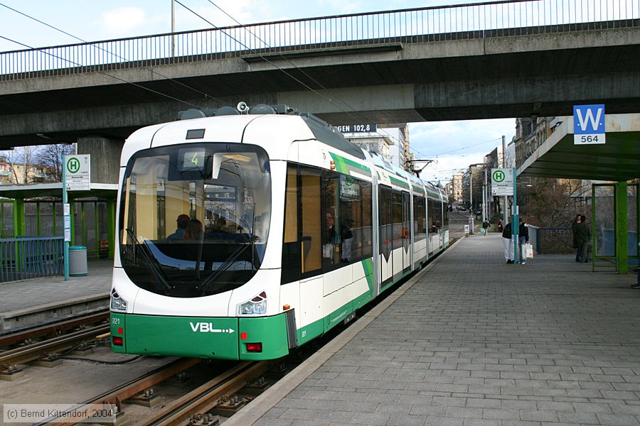 Straßenbahn Ludwigshafen - 221
/ Bild: vbl221_e0001985.jpg