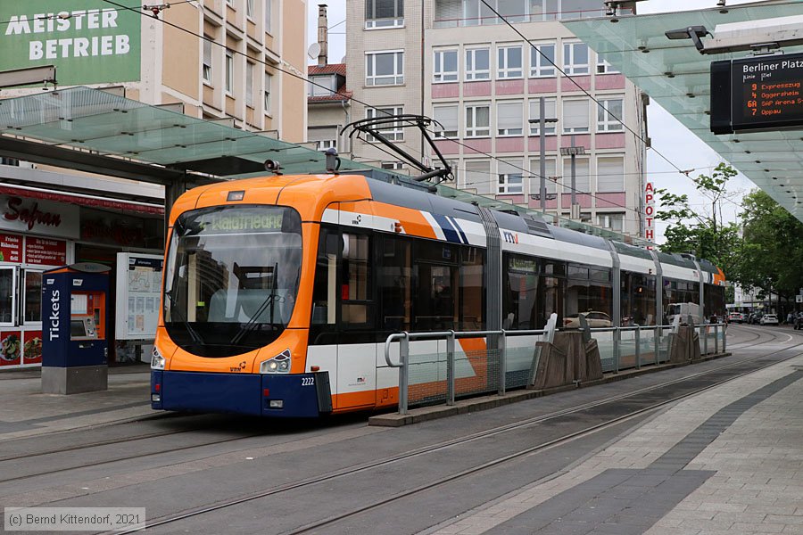 Stra&szlig;enbahn Ludwigshafen - 2222
/ Bild: rnv2222_bk2105120085.jpg